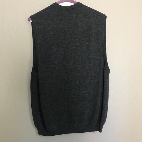 Geoffrey Beene Lightweight Wool Blend Vest - Picture 2 of 4